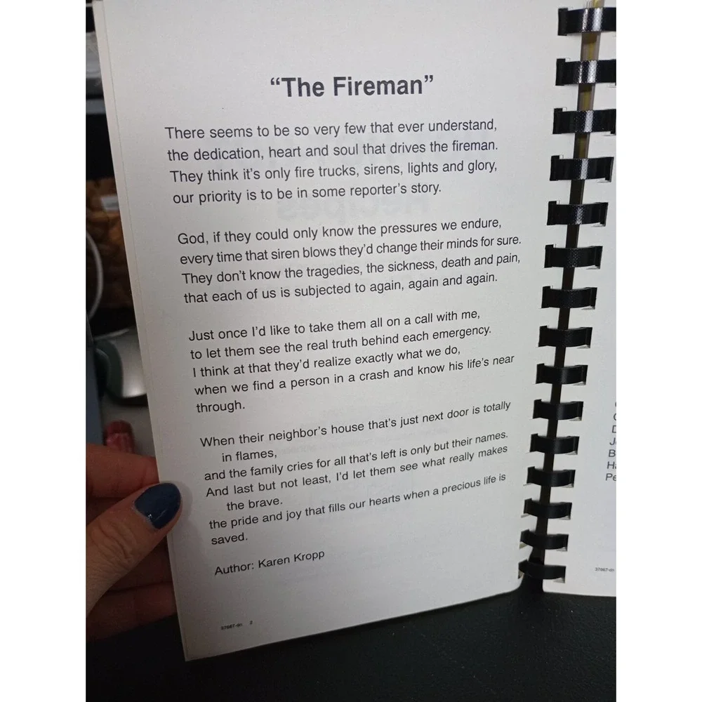 Vtg Watford City Fire Department Hot Hot Hot‎ Recipes Cookbook North Dakota 2001